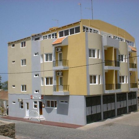 Residencial Por Do Sol Hotel Porto Novo  Exterior photo